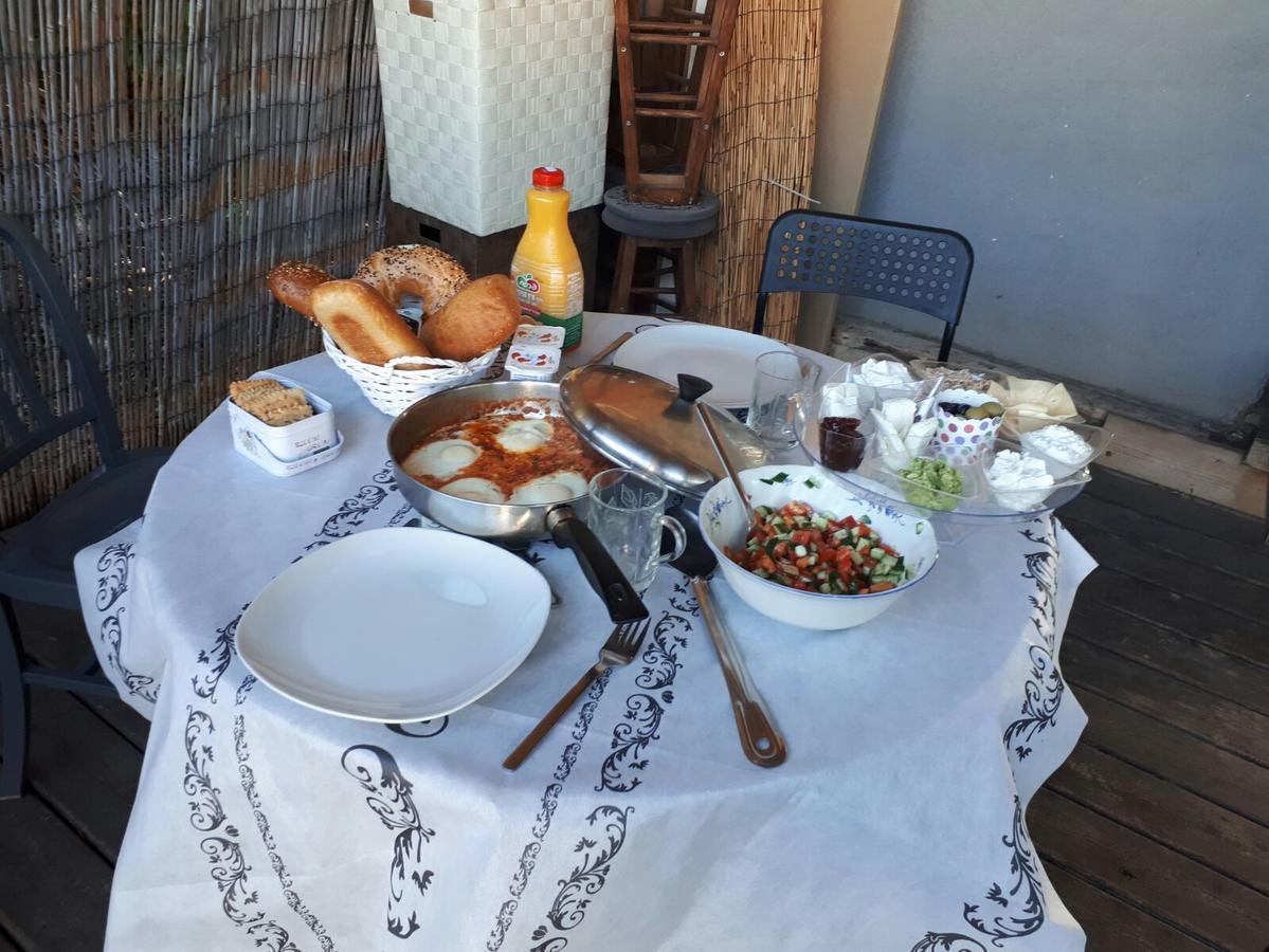 A Pastoral B & B Giv'at Ada Dış mekan fotoğraf